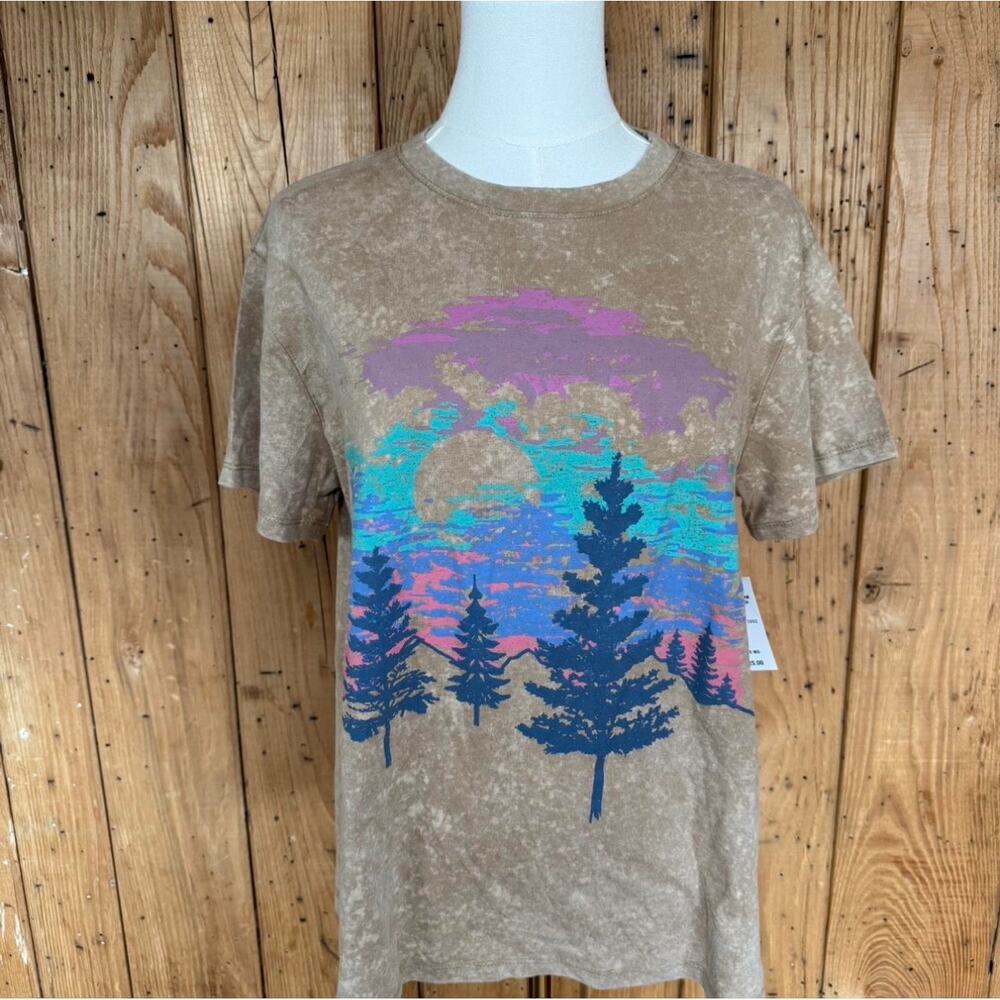 Mountain Dream Tan
Mineral Wash Tee Neutral Size Medium NWT